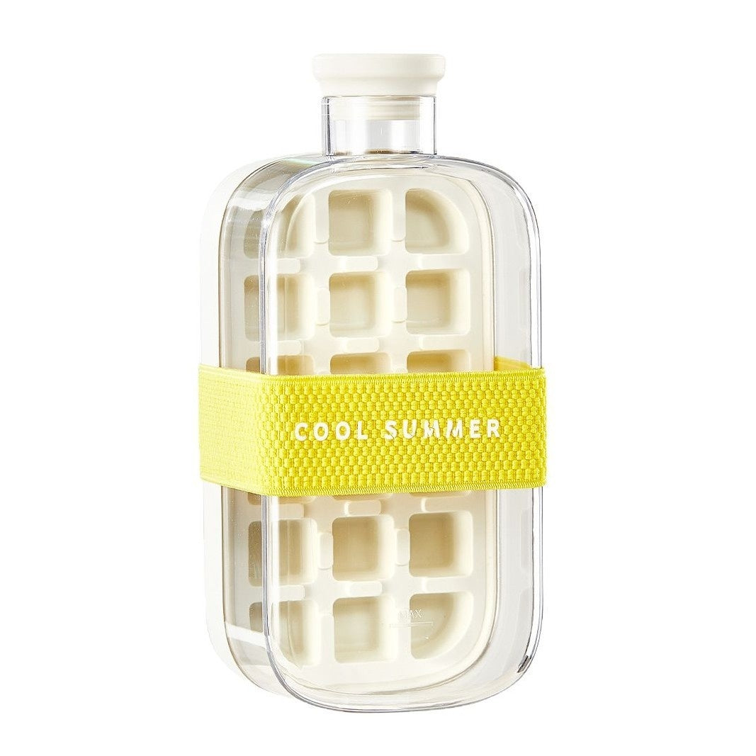 Iskubsflaska med tillhörande sugrör