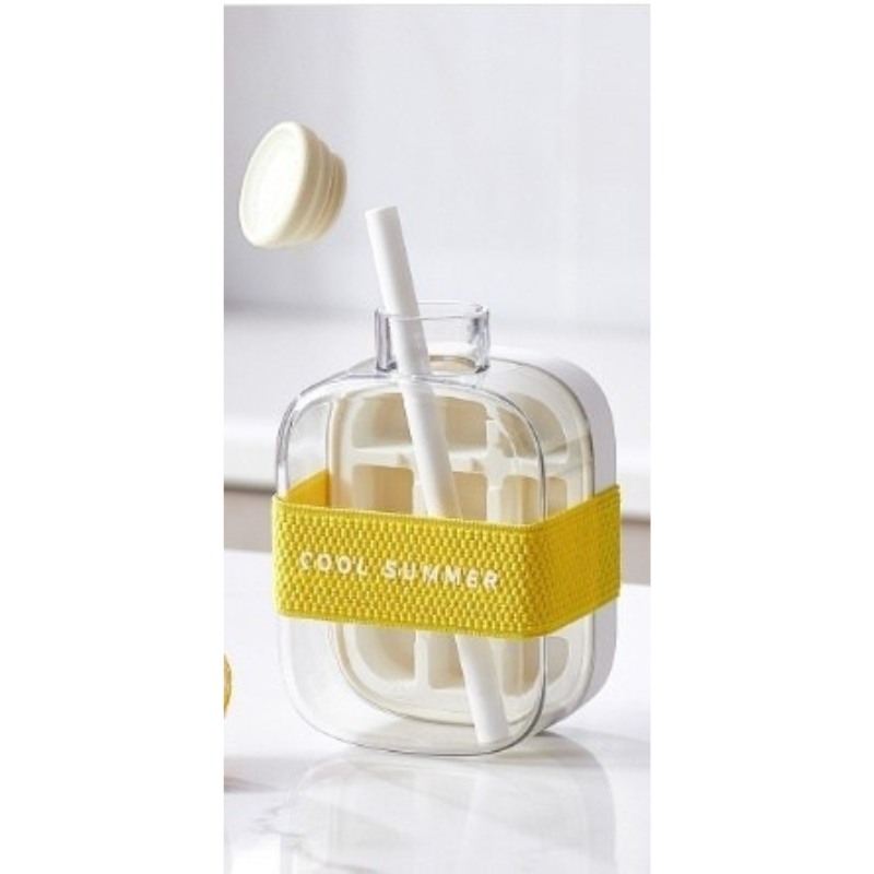 Iskubsflaska med tillhörande sugrör