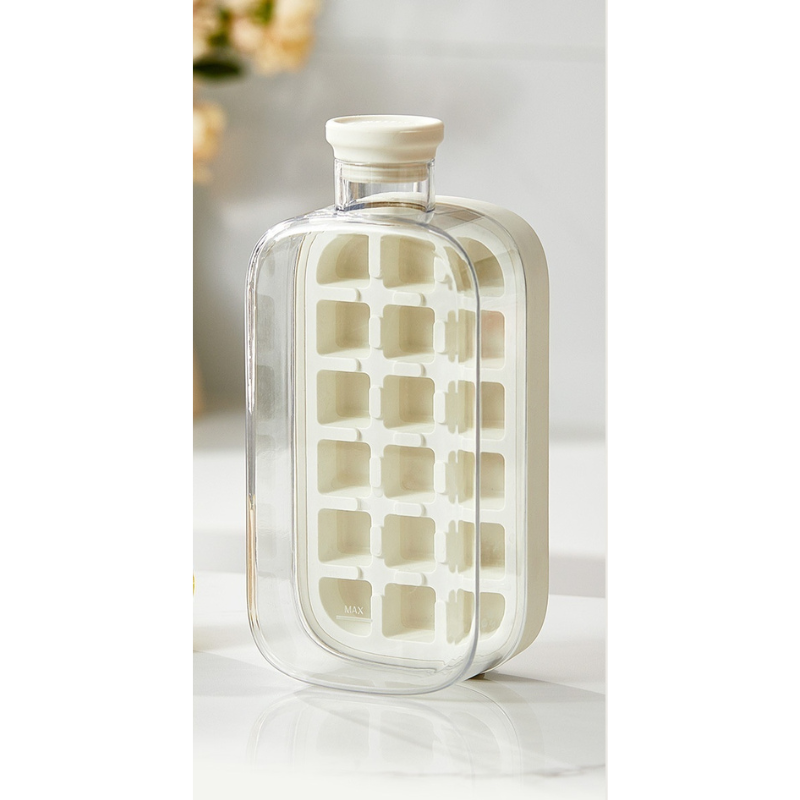 Iskubsflaska med tillhörande sugrör