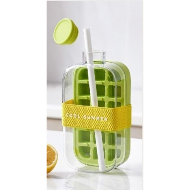 Iskubsflaska med tillhörande sugrör