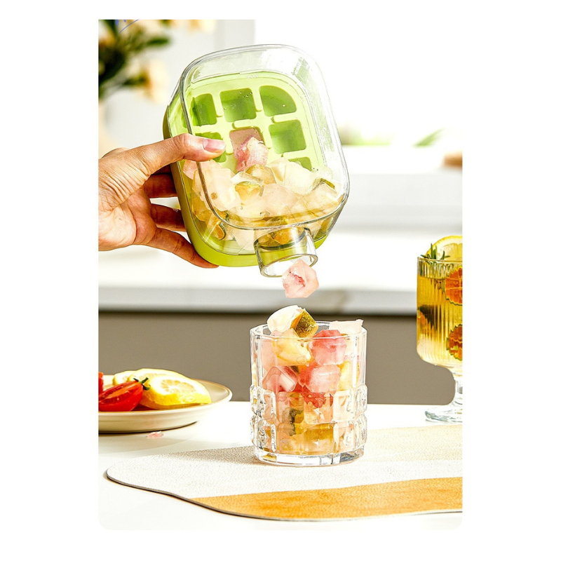 Iskubsflaska med tillhörande sugrör